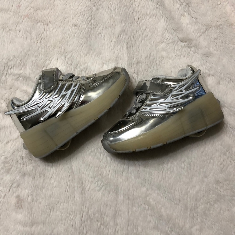 Girls Silver, Light-up, Heely-style Shoes